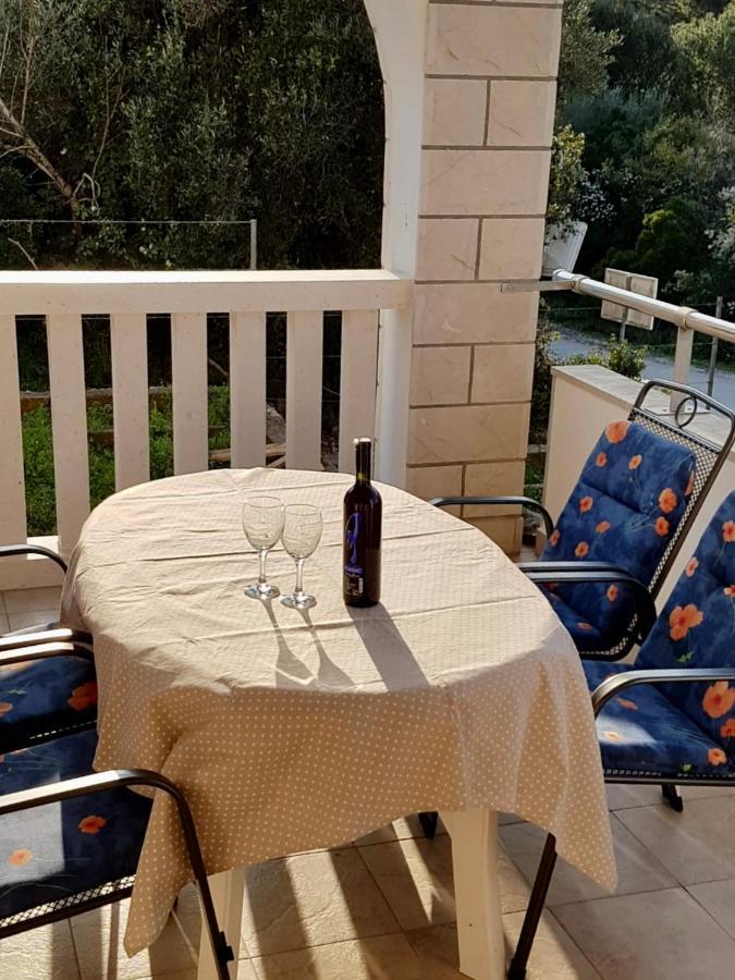 Apartmani Luka Zrnovo Kültér fotó